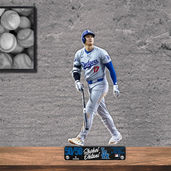 Los Angeles Dodgers Shohei Ohtani 17 Limited Edition 50/50 Acrylic Plaque