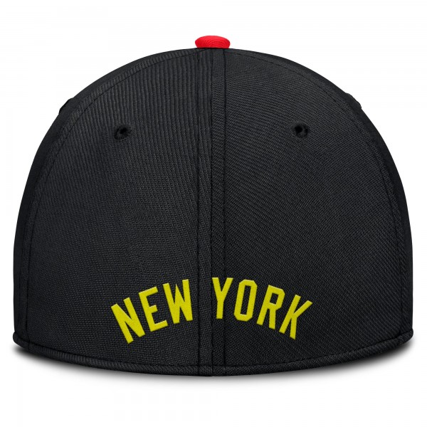 Бейсболка New York Yankees Nike Crimson/Black Neon 90s Rise SwooshFlex