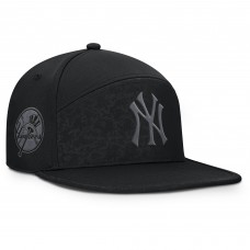 Бейсболка New York Yankees Fanatics Black Platoon