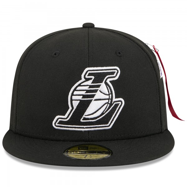Бейсболка Los Angeles Lakers New Era x Alpha Industries Black 59FIFTY