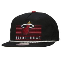Miami Heat Mitchell & Ness Black Ascend Deadstock Snapback Hat