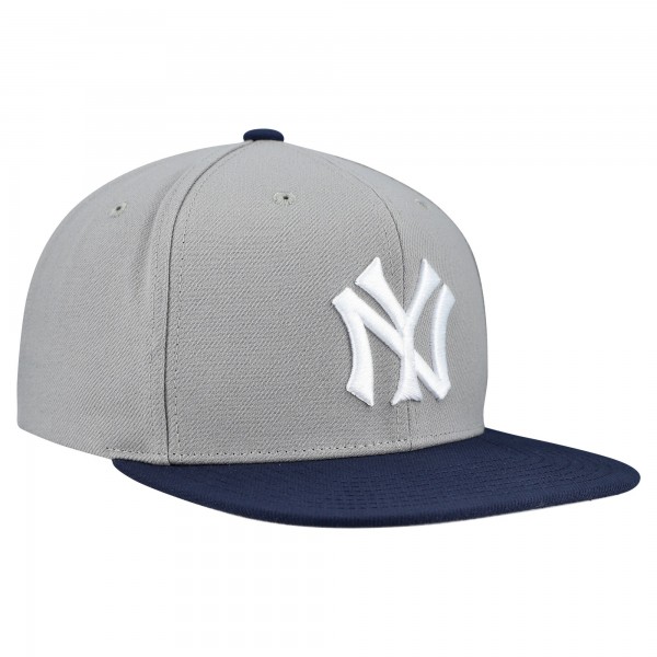 New York Yankees Mitchell & Ness Gray Cooperstown Collection Basic Flip Snapback Hat