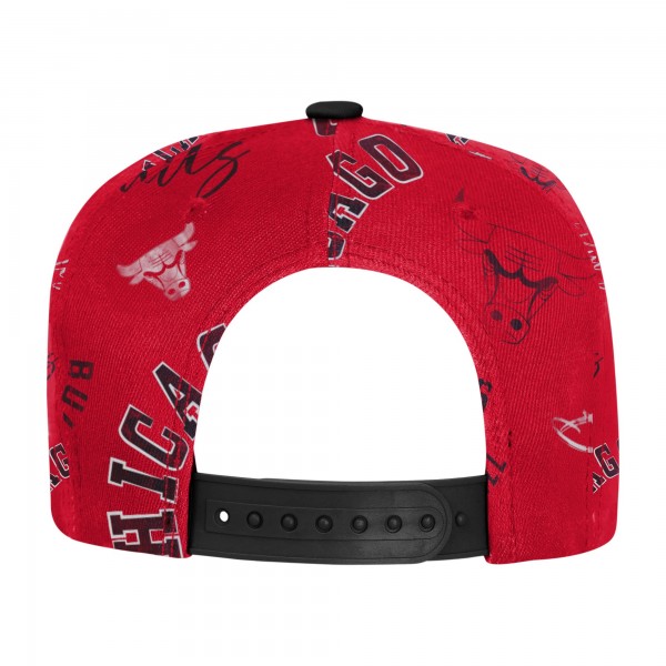 Подростковая Chicago Bulls Outerstuff Red Street Hooper Allover Print Snapback Hat