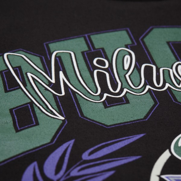 Футболка Milwaukee Bucks Mitchell & Ness NBA x Michelob Ultra Rewind II - Black