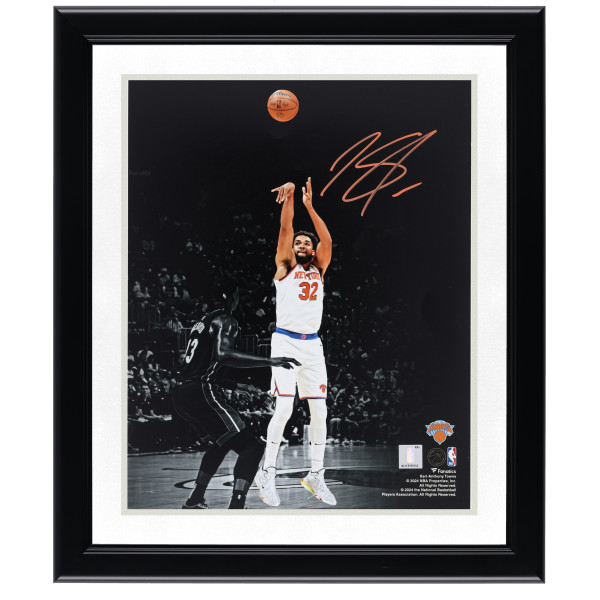 Фото с автографом Karl-Anthony Towns New York Knicks Fanatics Authentic 11 x 14 Shooting vs. Miami Heat Spotlight