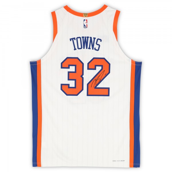 Karl-Anthony Towns New York Knicks Autographed Fanatics Authentic Nike White 2024-25 City Edition Authentic Jersey
