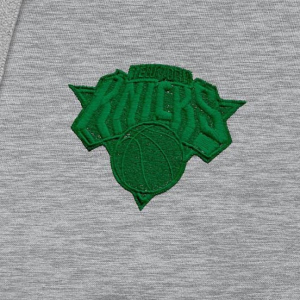 Толстовка New York Knicks Antigua St. Patricks Day Victory Raglan - Heather Gray
