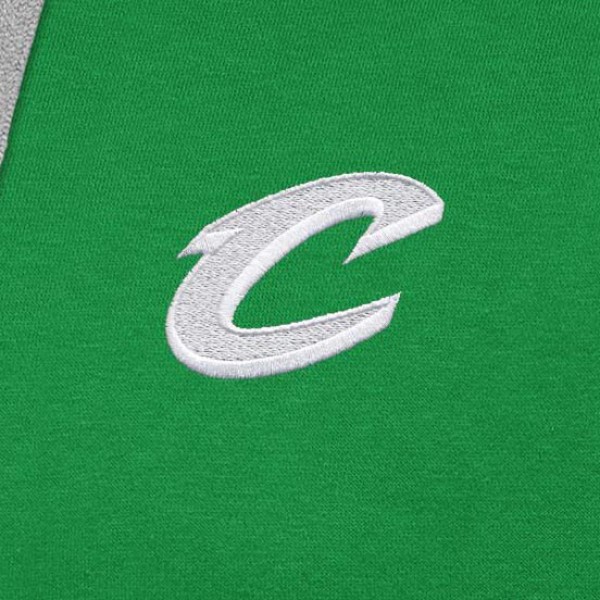 Cleveland Cavaliers Antigua Kelly Green St. Patricks Day Victory Raglan Pullover Hoodie