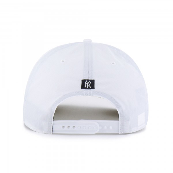 Бейсболка New York Yankees 47 White Brrr Fairway Hitch
