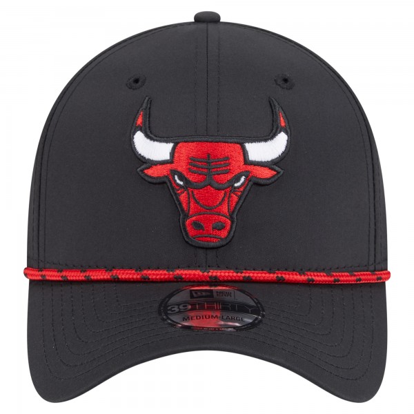 Бейсболка Chicago Bulls New Era Black Featherweight Poly Rope Flex 39Thirty