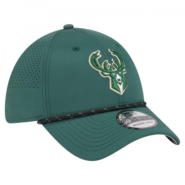 Бейсболка Milwaukee Bucks New Era Hunter Green Featherweight Poly Rope Flex 39Thirty