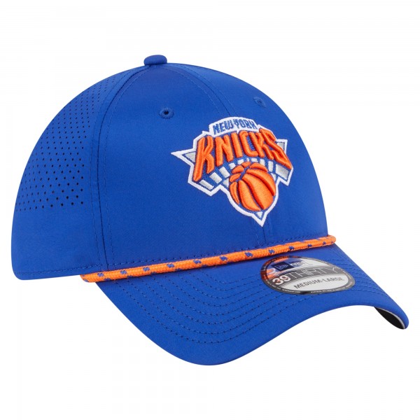 Бейсболка New York Knicks New Era Blue Featherweight Poly Rope Flex 39Thirty