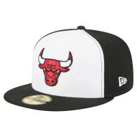 Бейсболка Chicago Bulls New Era White/Black Repeat 59Fifty