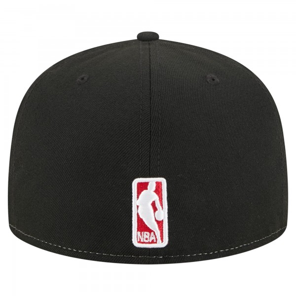 Бейсболка Chicago Bulls New Era White/Black Repeat 59Fifty