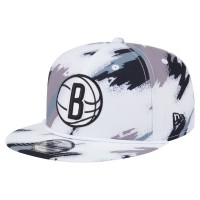 Бейсболка Brooklyn Nets New Era White Paint 9FIFTY Snapback
