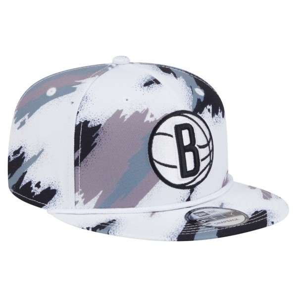 Бейсболка Brooklyn Nets New Era White Paint 9FIFTY Snapback