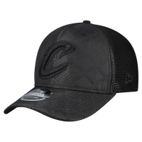 Бейсболка Cleveland Cavaliers New Era Black Quilted 9SEVENTY Trucker