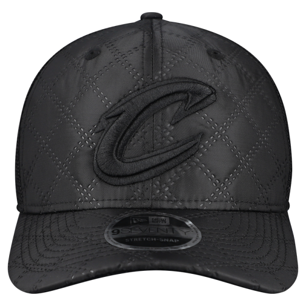 Бейсболка Cleveland Cavaliers New Era Black Quilted 9SEVENTY Trucker