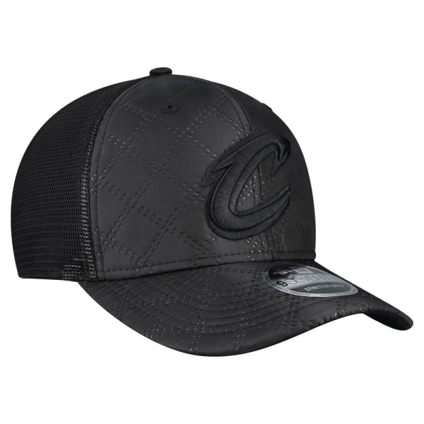 Бейсболка Cleveland Cavaliers New Era Black Quilted 9SEVENTY Trucker