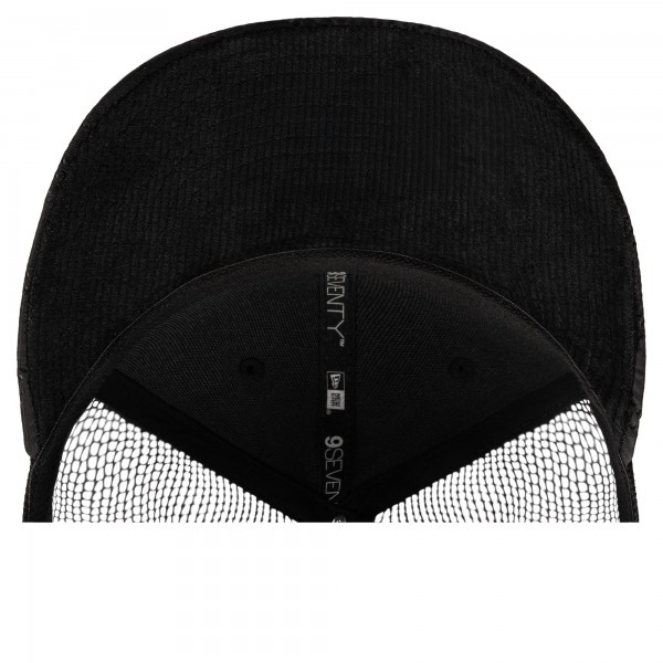 Бейсболка Boston Celtics New Era Black Quilted 9SEVENTY Trucker