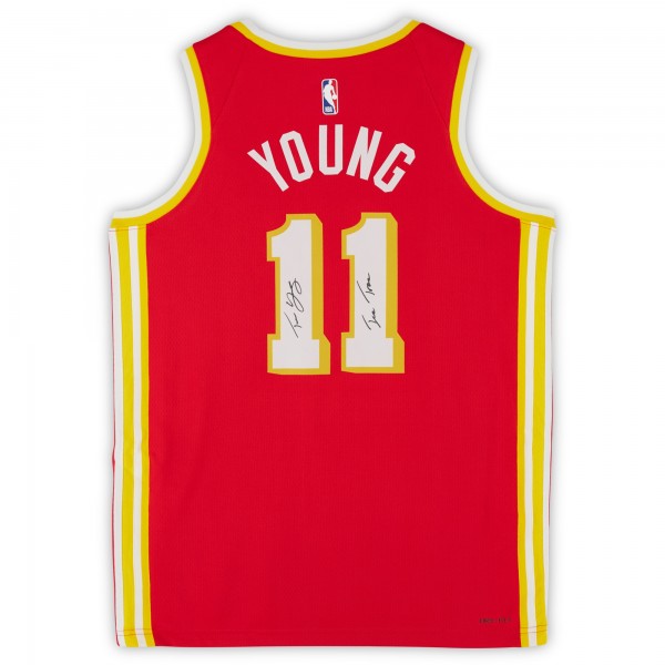 Игровая джерси Trae Young Atlanta Hawks Autographed Fanatics Authentic Red Nike Icon Edition Swingman with Ice Trae Inscription