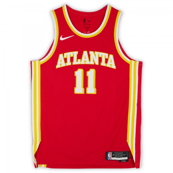 Игровая джерси Trae Young Atlanta Hawks Autographed Fanatics Authentic Red Nike Icon Edition Swingman with Ice Trae Inscription