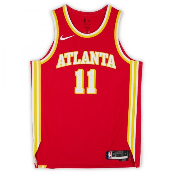 Игровая джерси Trae Young Atlanta Hawks Autographed Fanatics Authentic Red Nike Icon Edition Swingman