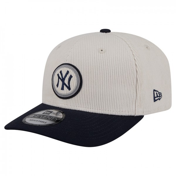 Бейсболка New York Yankees New Era Cream Loyal 9SEVENTY