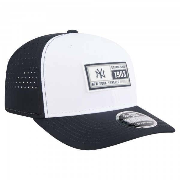Бейсболка New York Yankees New Era White/Navy Established Patch 9SEVENTY