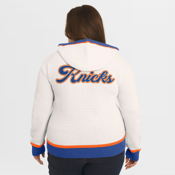 Женская Толстовка New York Knicks WEAR by Erin Andrews Cream Plus Size Sweater