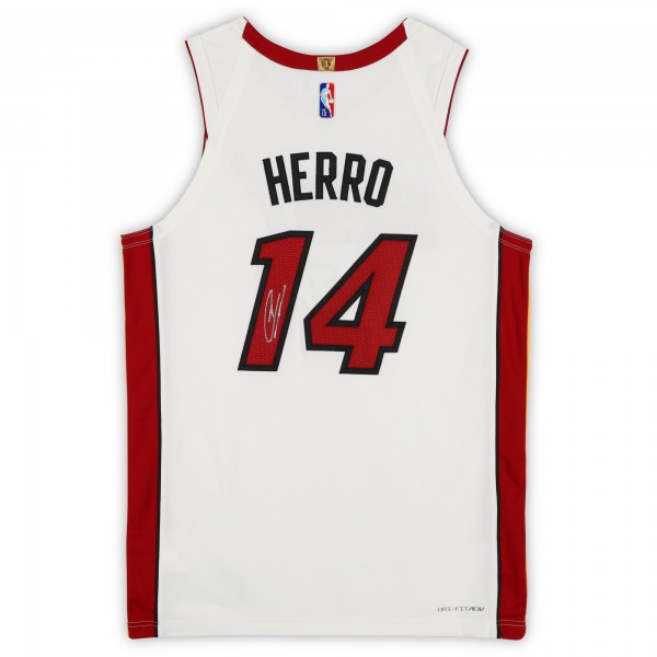 Игровая джерси Tyler Herro Miami Heat Autographed Fanatics Authentic White Nike Association Edition Authentic