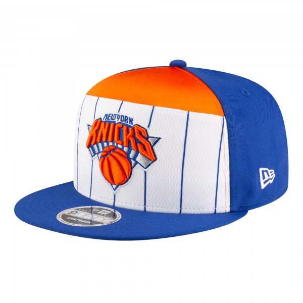 Подростковая New York Knicks New Era White/Blue 2025 NBA Tip Off Split Panel 9FIFTY Snapback Hat