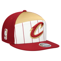 Подростковая Cleveland Cavaliers New Era White/Wine 2025 NBA Tip Off Split Panel 9FIFTY Snapback Hat
