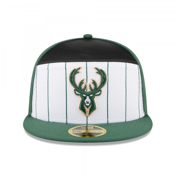 Бейсболка Milwaukee Bucks New Era White/Hunter Green 2025 NBA Tip Off Split Panel 59FIFTY