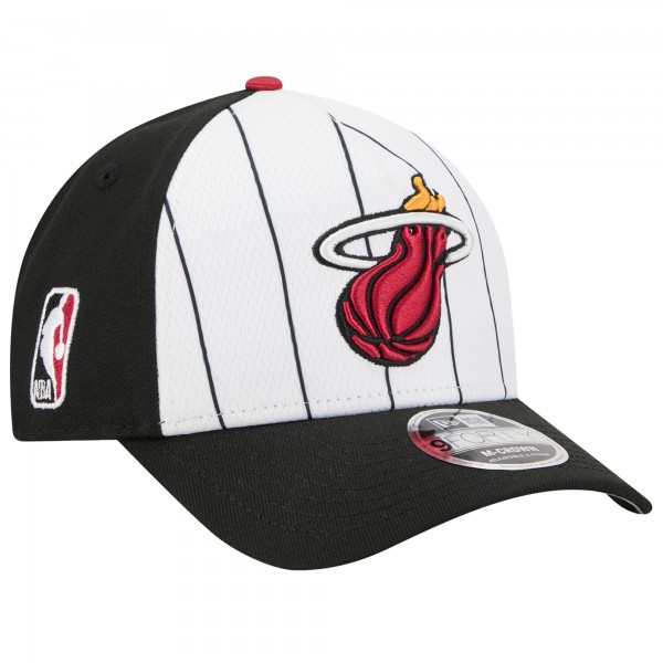 Бейсболка Miami Heat New Era White/Black 2025 NBA Tip Off M-Crown A-Frame 9FORTY