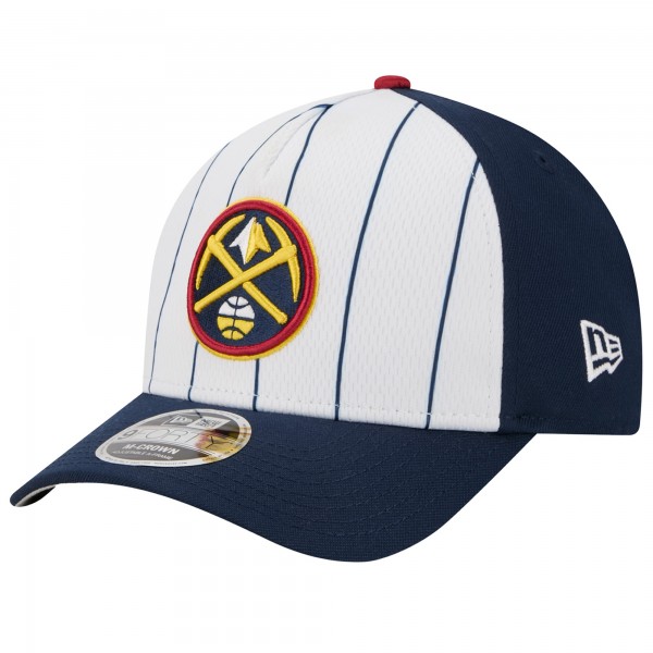 Бейсболка Denver Nuggets New Era White/Navy 2025 NBA Tip Off M-Crown A-Frame 9FORTY