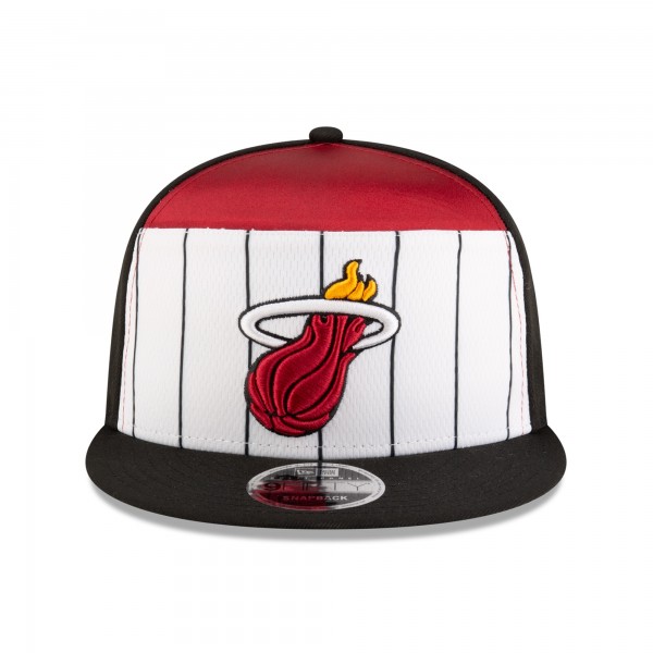 Бейсболка Miami Heat New Era White/Black 2025 NBA Tip Off Split Panel 9FIFTY Snapback
