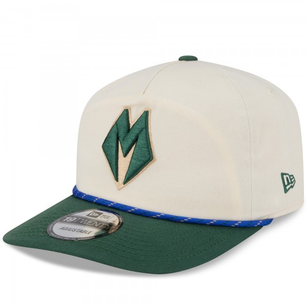 Бейсболка Milwaukee Bucks New Era 2025/26 City Edition 19TWENTY - Cream/Hunter Green