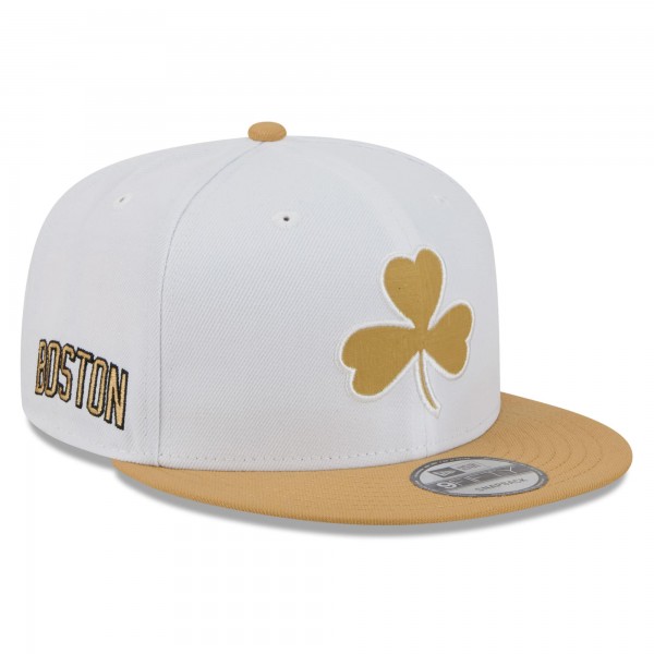 Бейсболка Boston Celtics New Era 2025/26 City Edition 9FIFTY Snapback - White/Gold