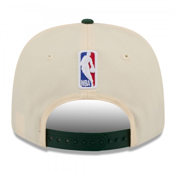 Бейсболка Milwaukee Bucks New Era 2025/26 City Edition 9SEVENTY - Cream/Hunter Green