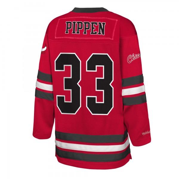 Подростковая Chicago Bulls Scottie Pippen Mitchell & Ness Red Maxxed Out 2.0 Fashion Hockey Jersey