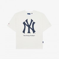 New York Yankees New York or Nowhere x New Era White Relaxed Logo T-Shirt