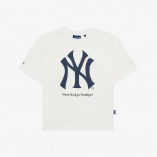 New York Yankees New York or Nowhere x New Era White Relaxed Logo T-Shirt