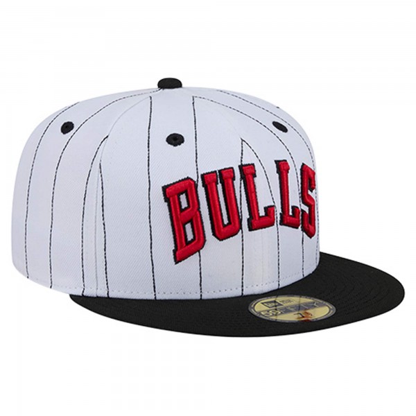 Бейсболка Chicago Bulls New Era White Wordmark Pinstripe 59FIFTY
