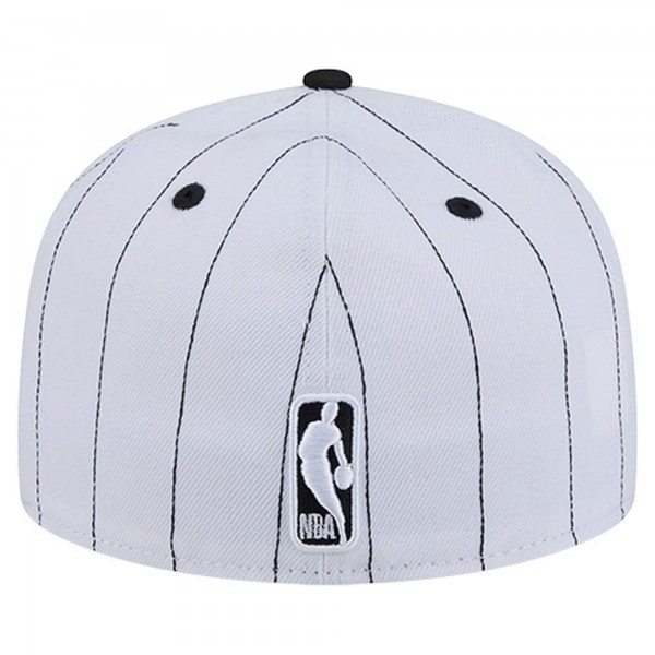 Бейсболка Chicago Bulls New Era White Wordmark Pinstripe 59FIFTY