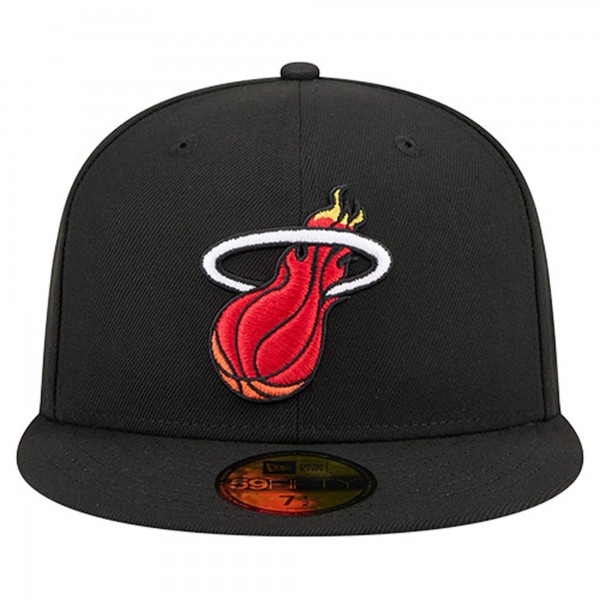 Бейсболка Miami Heat New Era Black Core Logo 59FIFTY