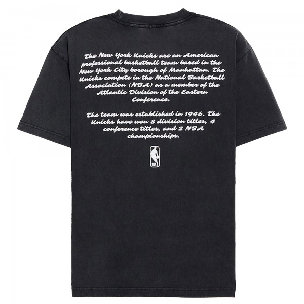 New York Knicks NBA x Chase B Black Logo T-Shirt