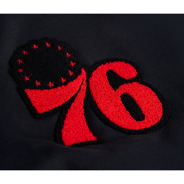 Свитшот Unisex Philadelphia 76ers Stadium Essentials Black Club Level Chenille