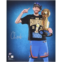 Фотография Chet Holmgren Oklahoma City Thunder Autographed Fanatics Authentic 16 x 20 2025 NBA Finals Champions Trophy