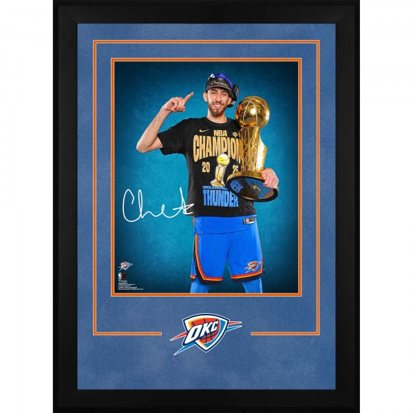 Фотография Chet Holmgren Oklahoma City Thunder Autographed Fanatics Authentic Deluxe Framed 16 x 20 2025 NBA Finals Champions Trophy
